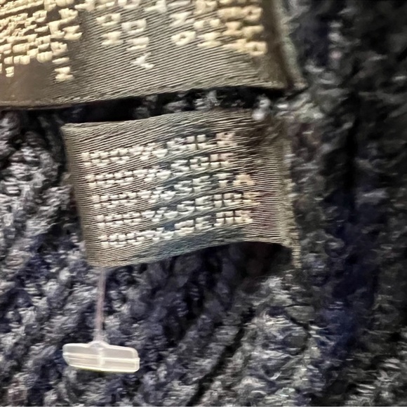 RALPH LAUREN 100% SILK BLACK LABEL CABLE KNIT
CARDIGAN - Picture 7 of 8